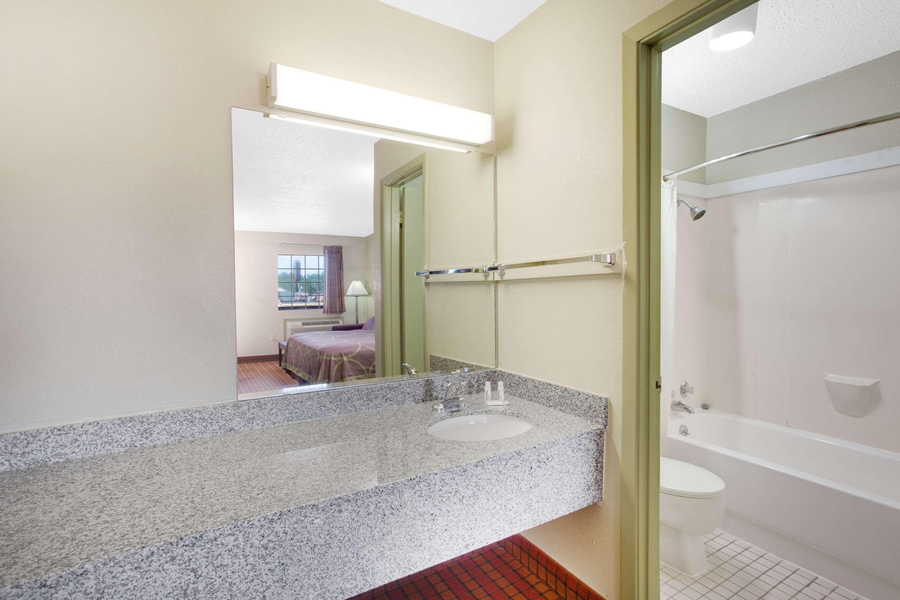 Motel Super 8 by Wyndham Monticello AR Esterno foto