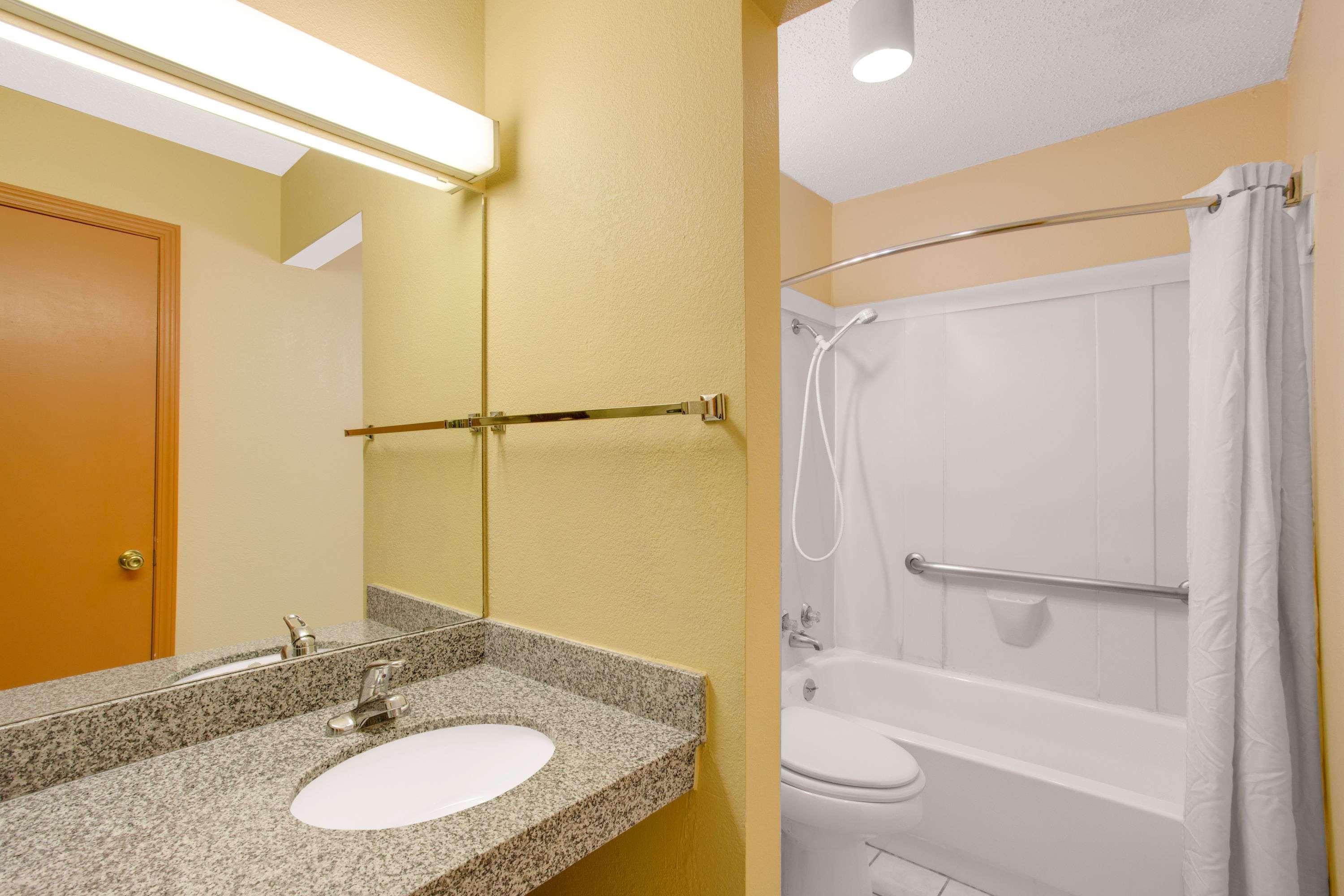 Motel Super 8 by Wyndham Monticello AR Esterno foto